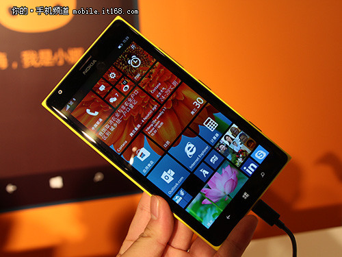 СȱSiriǿ WP8.1UPDATA