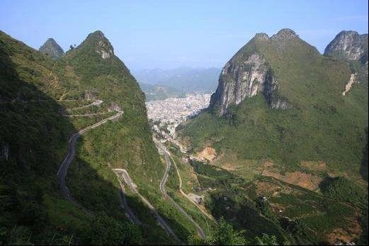 凤山县隶属于广西壮族自治区河池市,地处云贵高原南部,风景秀美